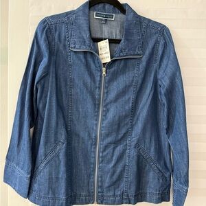 NWT- Karen Scott blue denim  Lightweight Shirt Jacket, zipper front